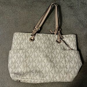 Michael kors purse